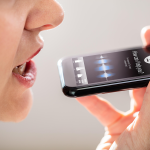 Hoe werkt voice search-optimalisatie? Wij leggen het uit!